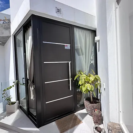 Papa Tote Deluxe Playa Honda (Lanzarote)