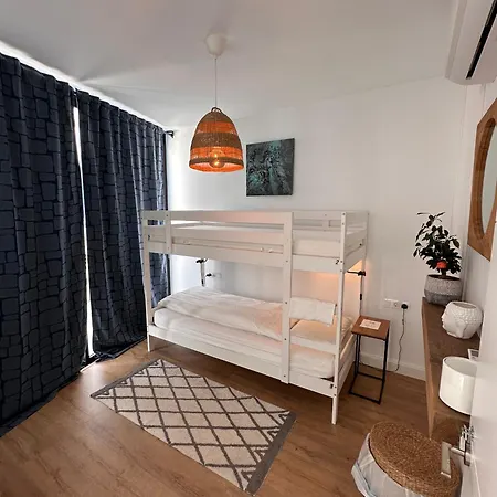 Hostel Papa Tote Deluxe *