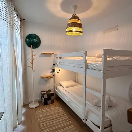 Papa Tote Deluxe Hostel *
